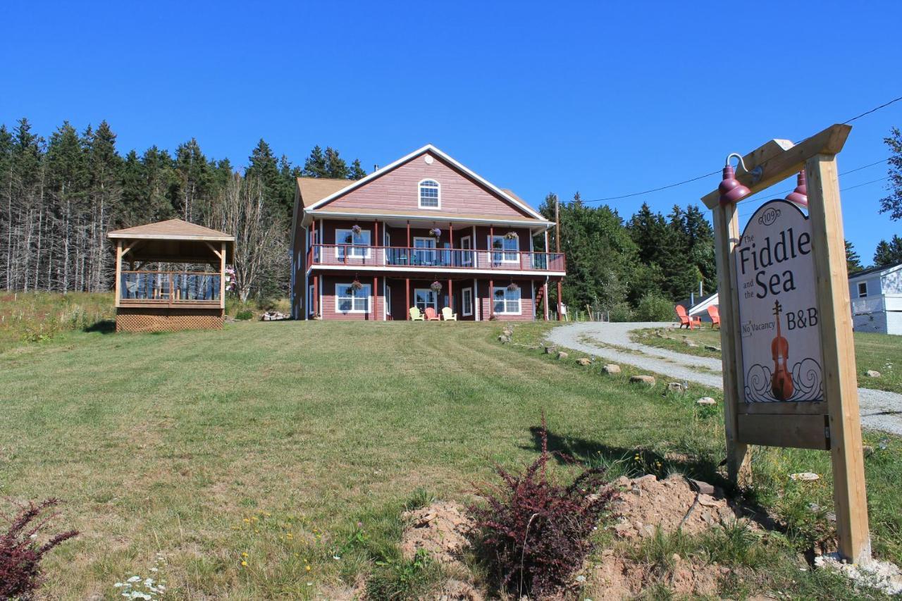 The Fiddle And The Sea Bed And Breakfast Port Hood Exterior photo